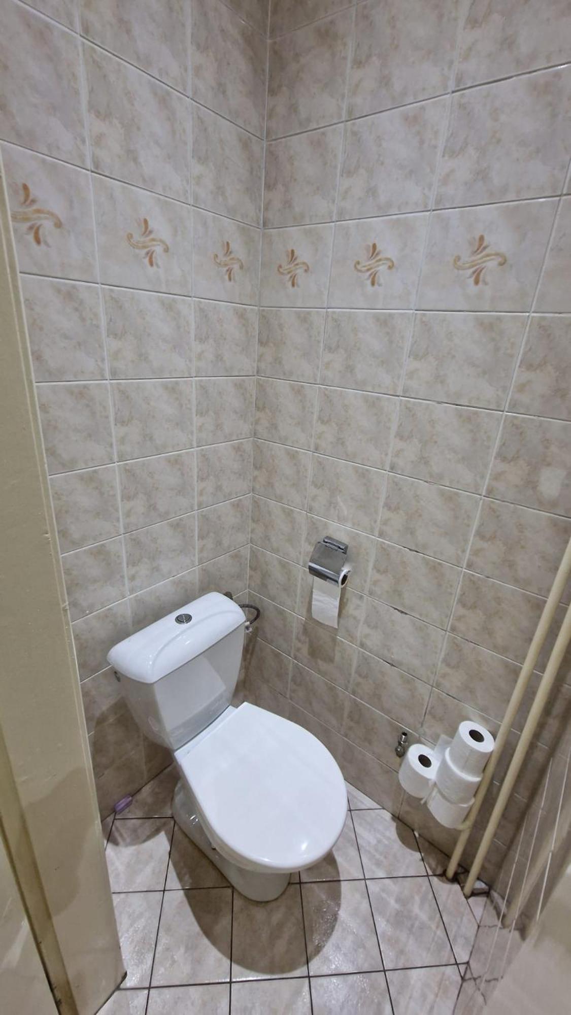 Apartment Flora - Late Check-Out At Noon 12 O Clock For Free Братислава Екстер'єр фото